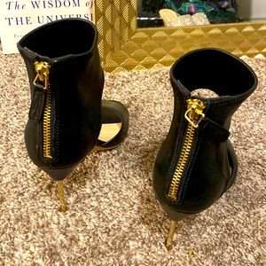 ⚠️ WARNING ⚠️ only FOR THE XXTREMELY SEXY !!!! 😋👠 Kurt Geiger worn ONCE ☝🏽